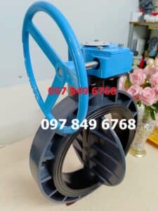van bướm upvc